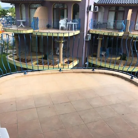 Vip In Garden شقة